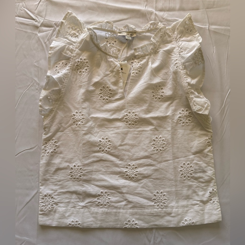 🆕 NWT • Free Assembly 100% Cotton White Eyelet Sleeveless Top
